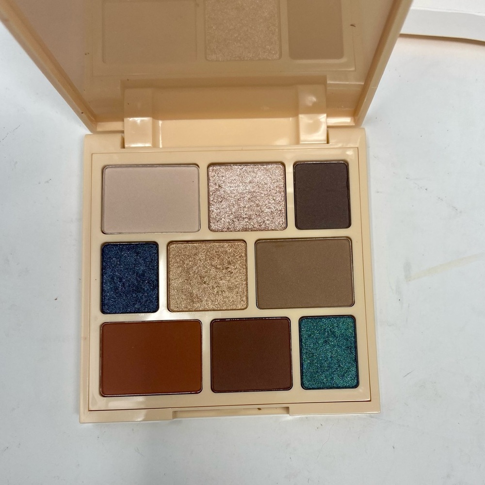 NIB Cinta London Living The Eye Life Sculpted Eye Palette 9 Shades